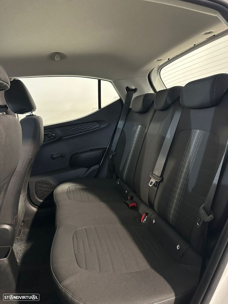 Hyundai i10 1.0 Comfort AMT - 26