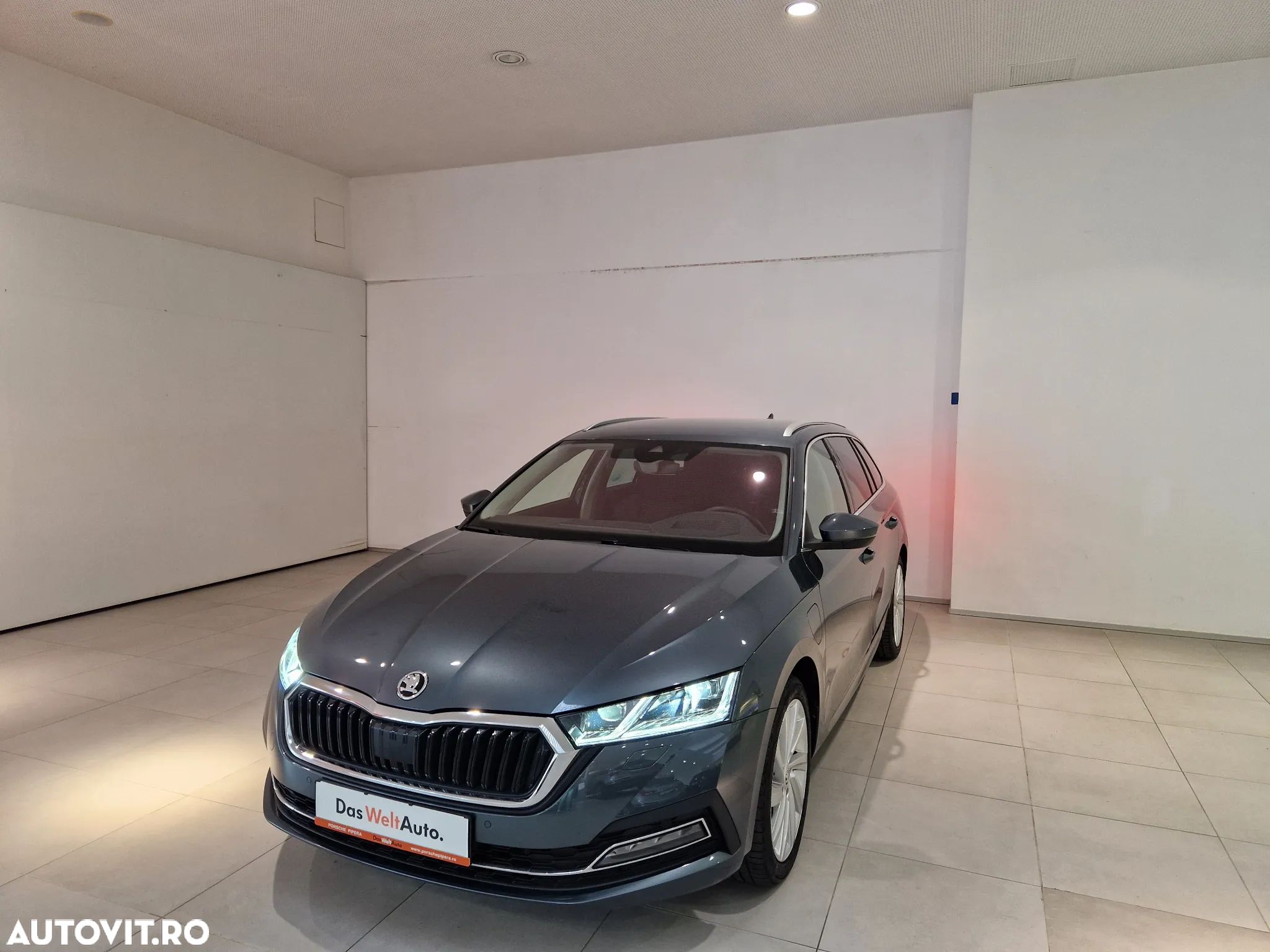 Skoda Octavia Combi 1.4 TSI iV DSG Style - 1