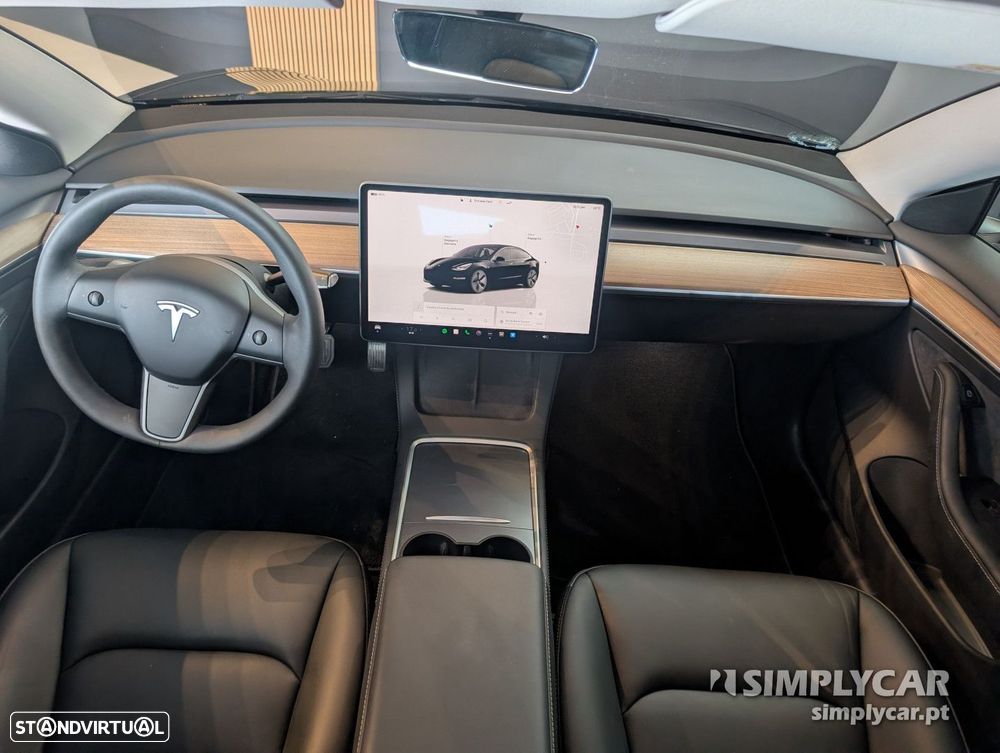 Tesla Model 3 - 10