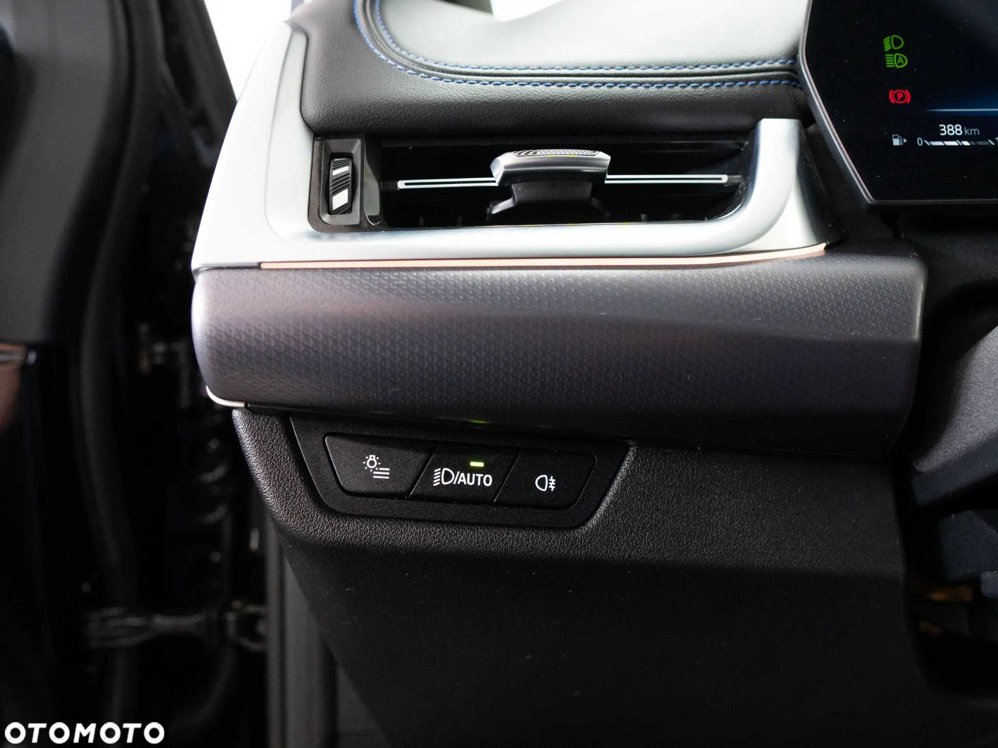 BMW Seria 2 218i - 15