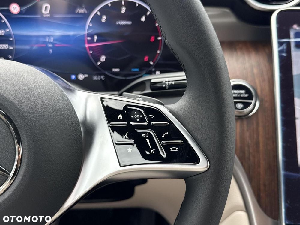 Mercedes-Benz GLC - 15