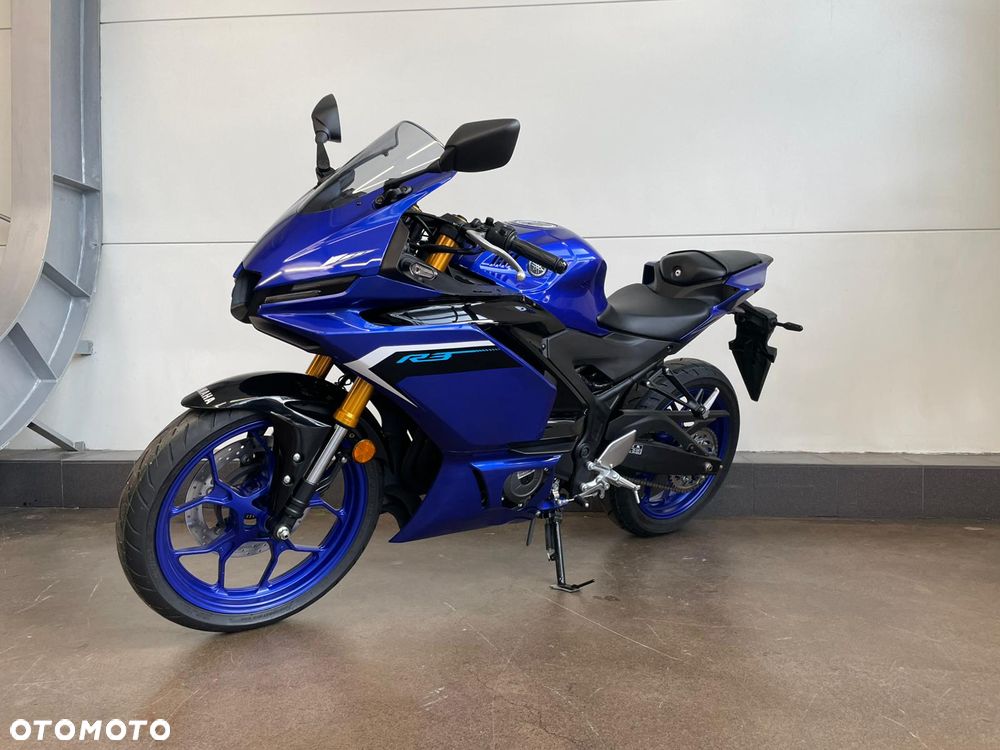 Yamaha R3 - 5