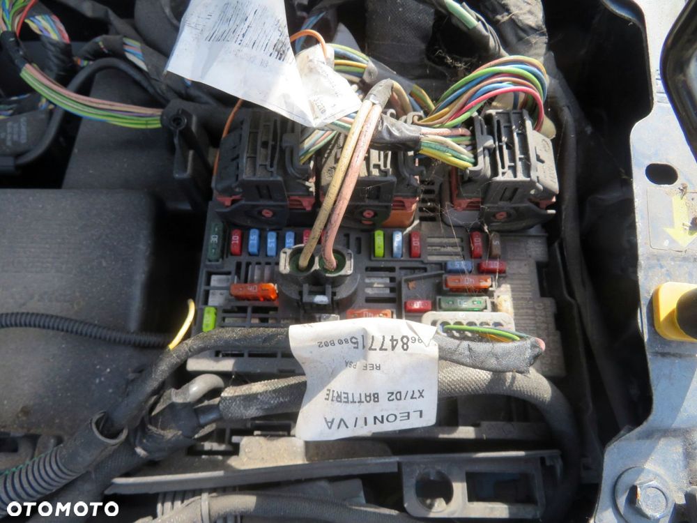 SKRZYNKA BEZPIECZNIKÓW C5 III X7 2.0 HDI 9667044980 CITROEN 2008-2017 - 1