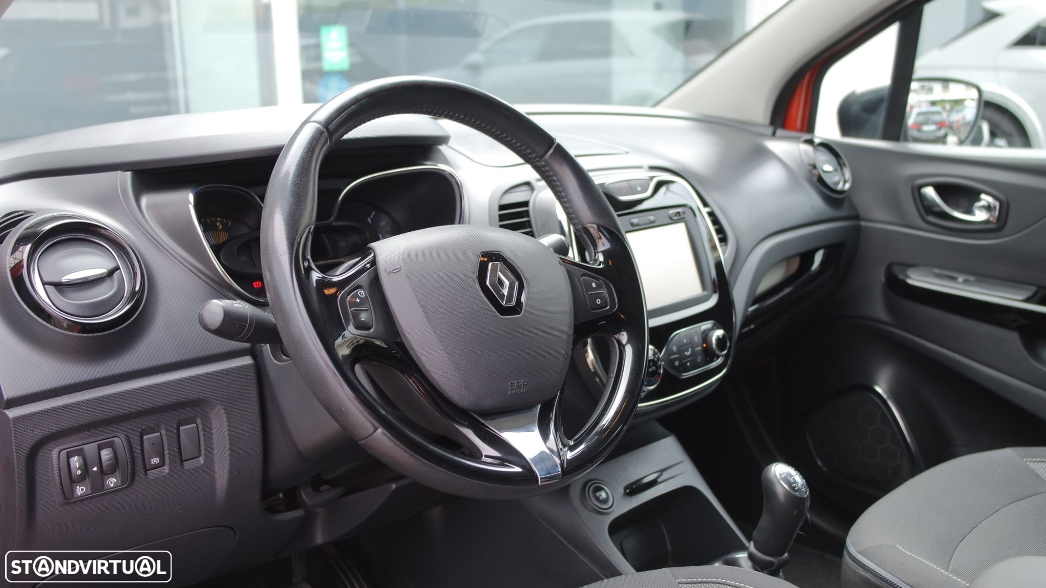 Renault Captur 1.5 dCi - 11