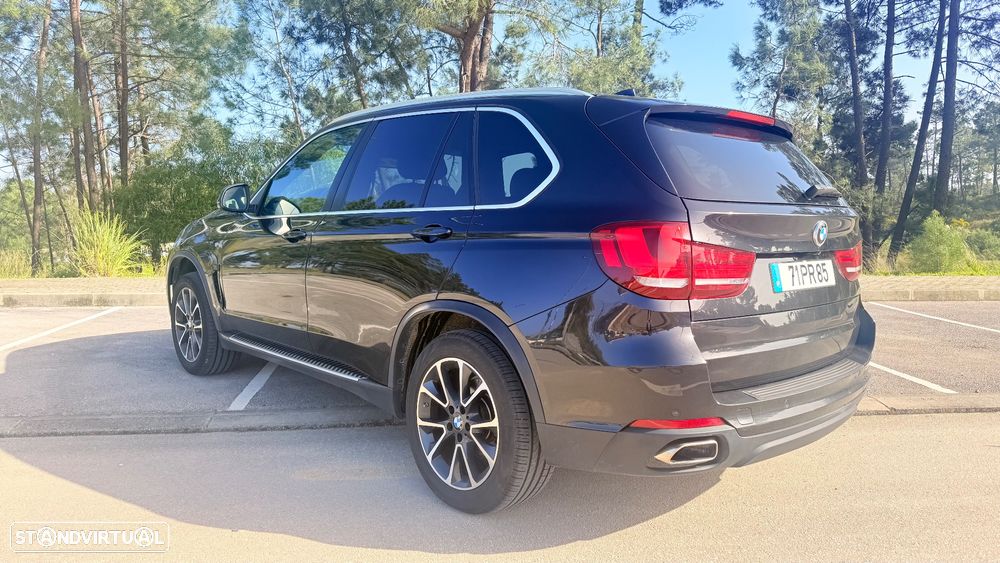 BMW X5 25 d sDrive Comfort 7L - 4