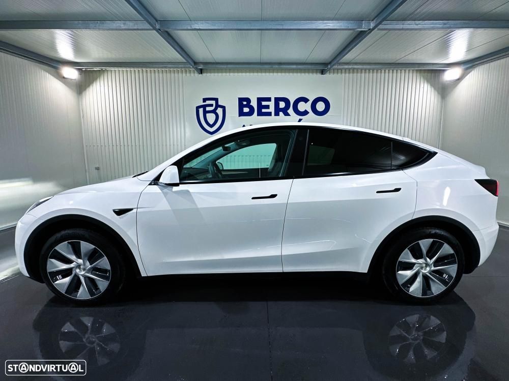 Tesla Model Y Standard - 13