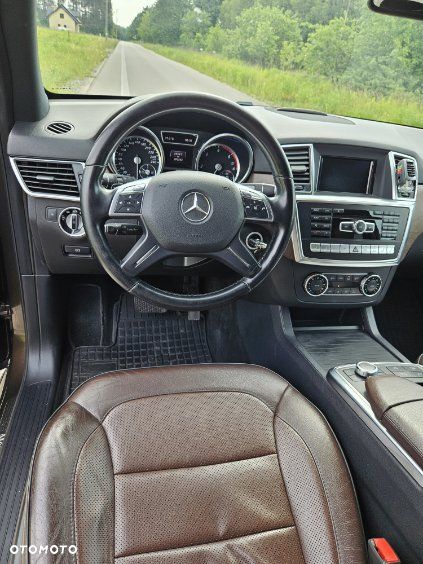 Mercedes-Benz ML - 6