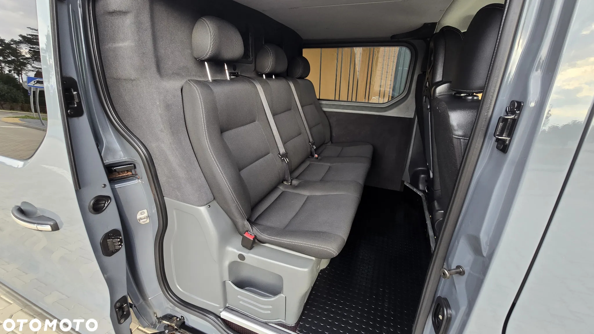 Renault Trafic 2.0 dCi L2H1 HD Pack Clim (bryg.) - 8