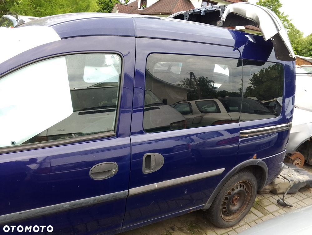 Opel Combo C (03-11r.) 1.3D 69KM. Silnik Y13DT Skrzynia M26 lakier 4DU. Cały na części GWARANCJA!!!!  Przód Tył Zestaw Komplet Drzwi Klapa Zderzak Błotnik Maska Grill Atrapa Szyba Pas Lampa Lusterko Boczki Fotel Kanapa Kokpit Deska Rozdzielcza Przełącznik Włącznik Sterownik Przewody Wiązka Instalacja Moduł Komputer Czujnik Listwa Pompa Alternator Wtryski Głowica Rozrusznik Kompresor Sprzęgło Dwumas Silnik Skrzynia ABS Klimatyzacji Paliwa Wspomagania Kolektor Turbina Przepustnica Zawór Chłodnica Koło Hak Belka Sanki Zawieszenie Mcpherson Półoś Amortyzator Wydech Tłumik Zacisk Most - 3