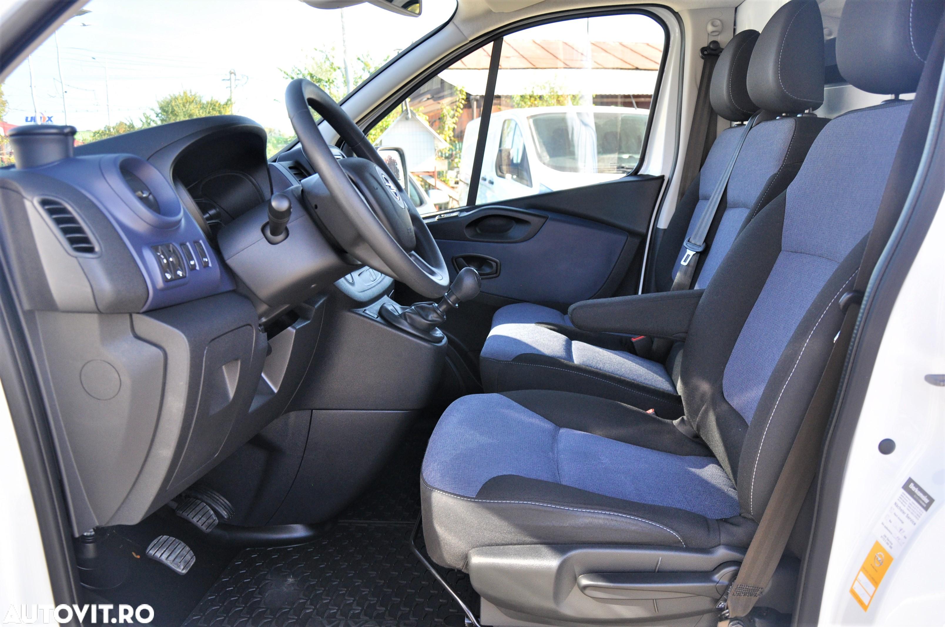 Opel Vivaro Furgon 3 Locuri - 15