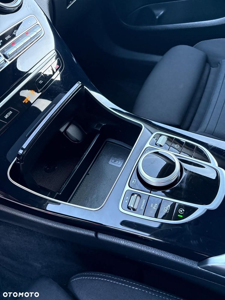 Mercedes-Benz Klasa C - 22