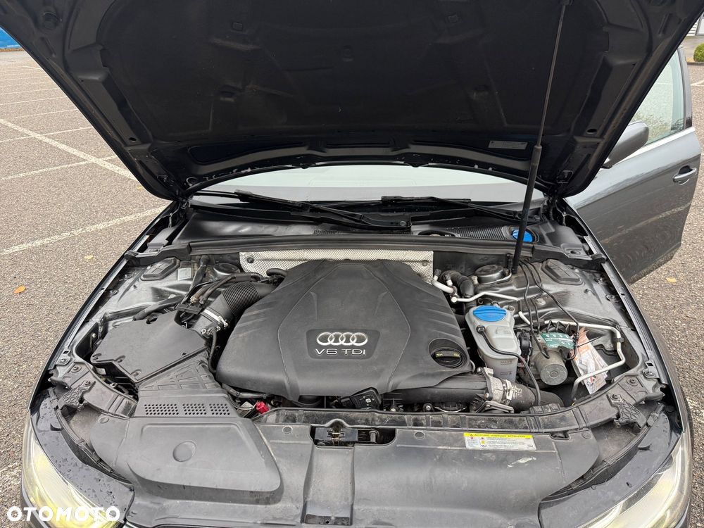 Audi A4 Avant 3.0 TDI DPF clean diesel quattro S tronic S line Sportpaket - 24