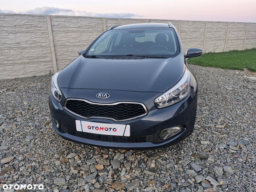 Kia Ceed - 4