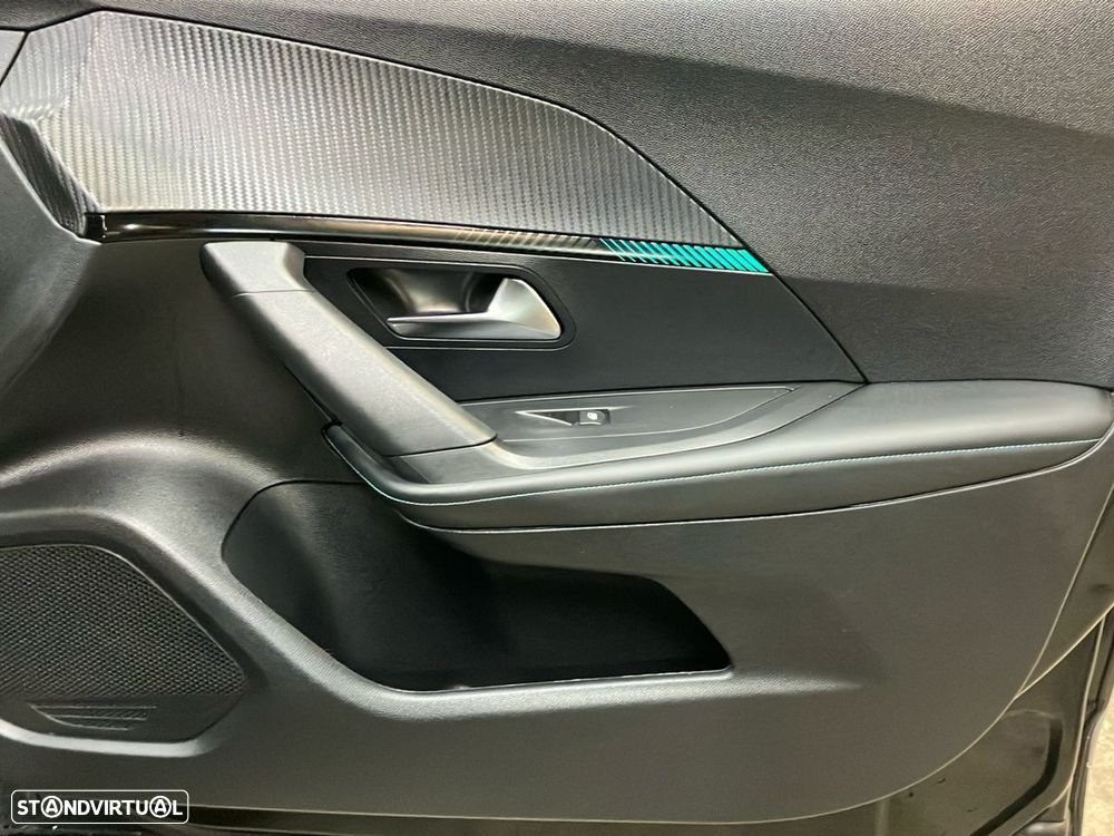Peugeot e-2008 54 kWh Allure - 22