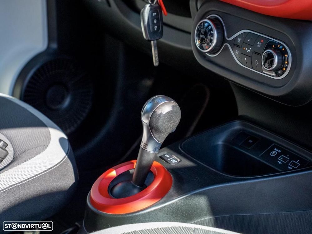 Renault Twingo Z.E. 22 Zen - 19