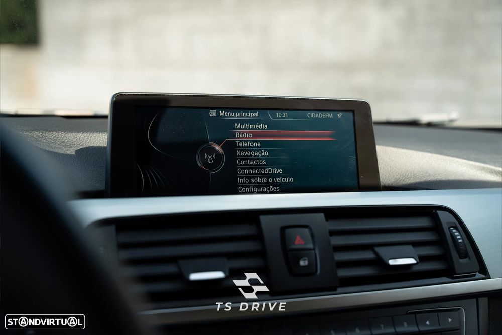 BMW 320 d Auto Line Modern - 17