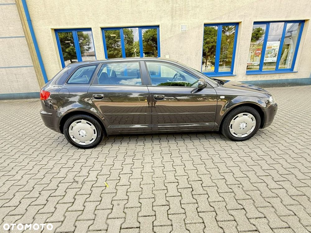 Audi A3 Sportback - 9