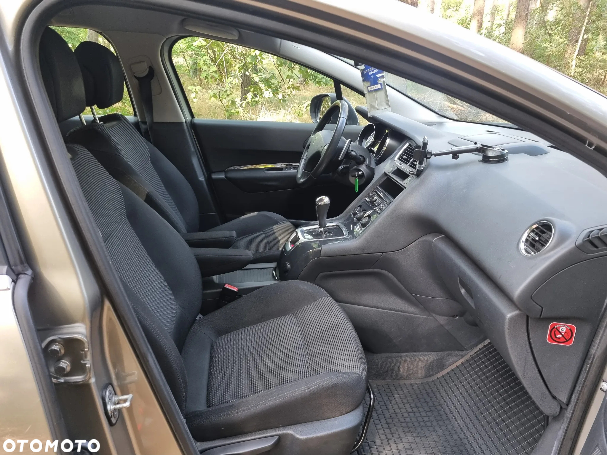 Peugeot 5008 - 8