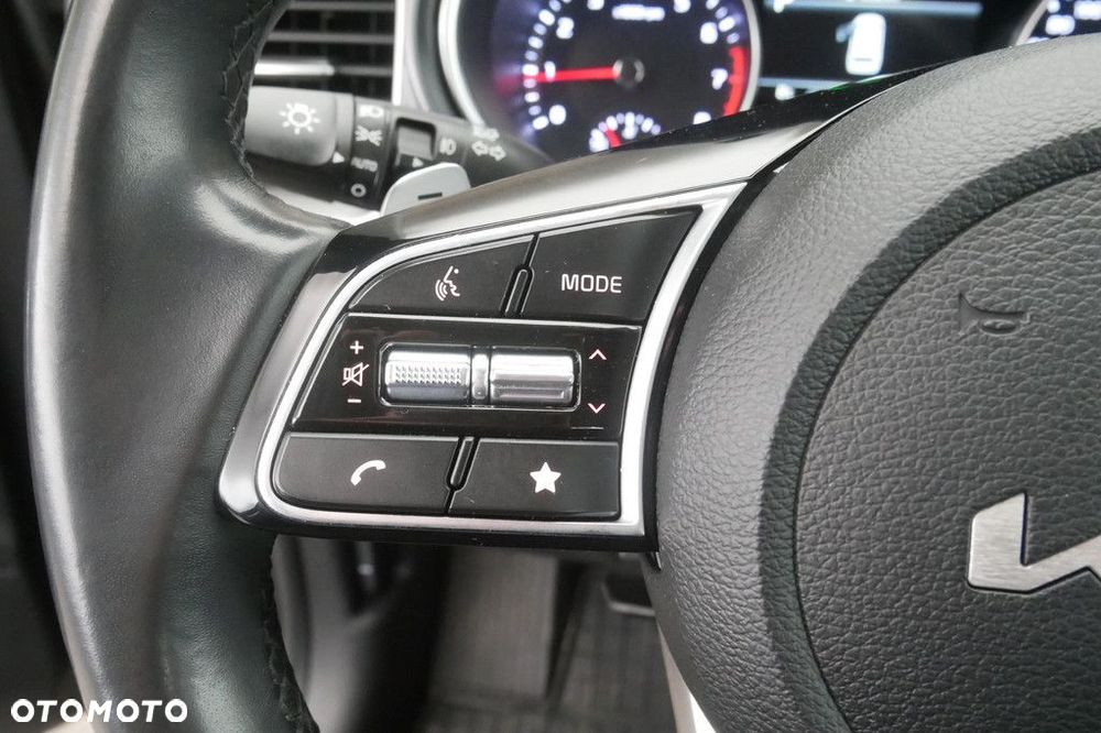 Kia Ceed - 22