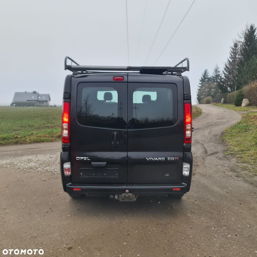 Opel VIVARO 6-OSOBOWY - 6