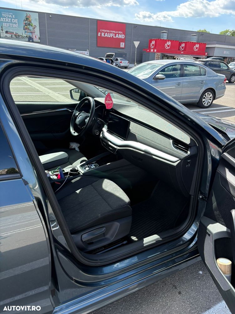 Skoda Octavia 2.0 TDI DSG Style - 5