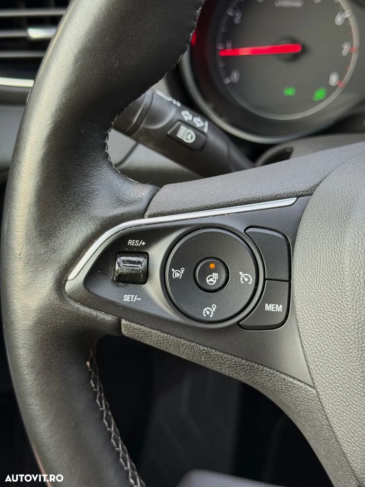 Opel Grandland X 2.0 START/STOP Aut. Ultimate - 26