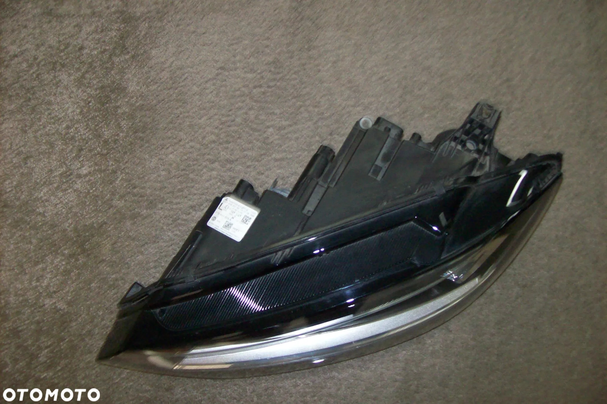 LAMPA PRZEDNIA LEWA VW TOURAN EUROPA ROK 15+ - 2