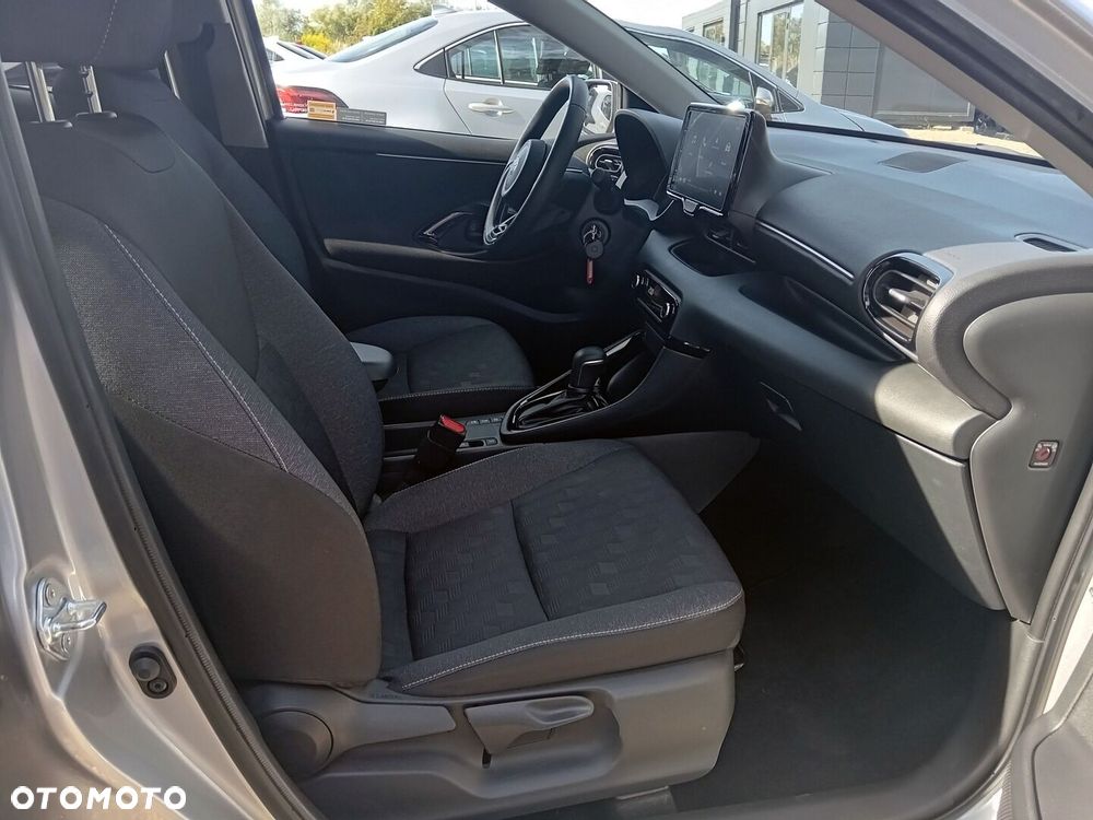 Toyota Yaris Hybrid 1.5 Style - 6