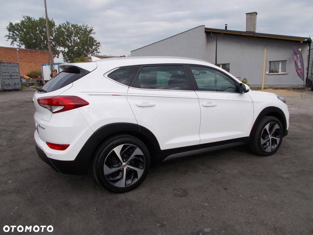 Hyundai Tucson 1.7 CRDI BlueDrive GO 2WD - 3