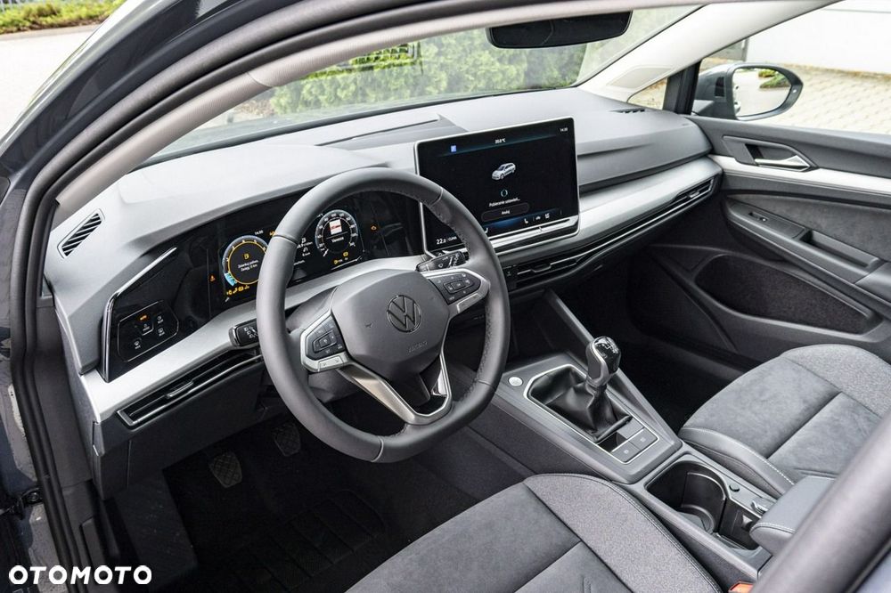 Volkswagen Golf - 11
