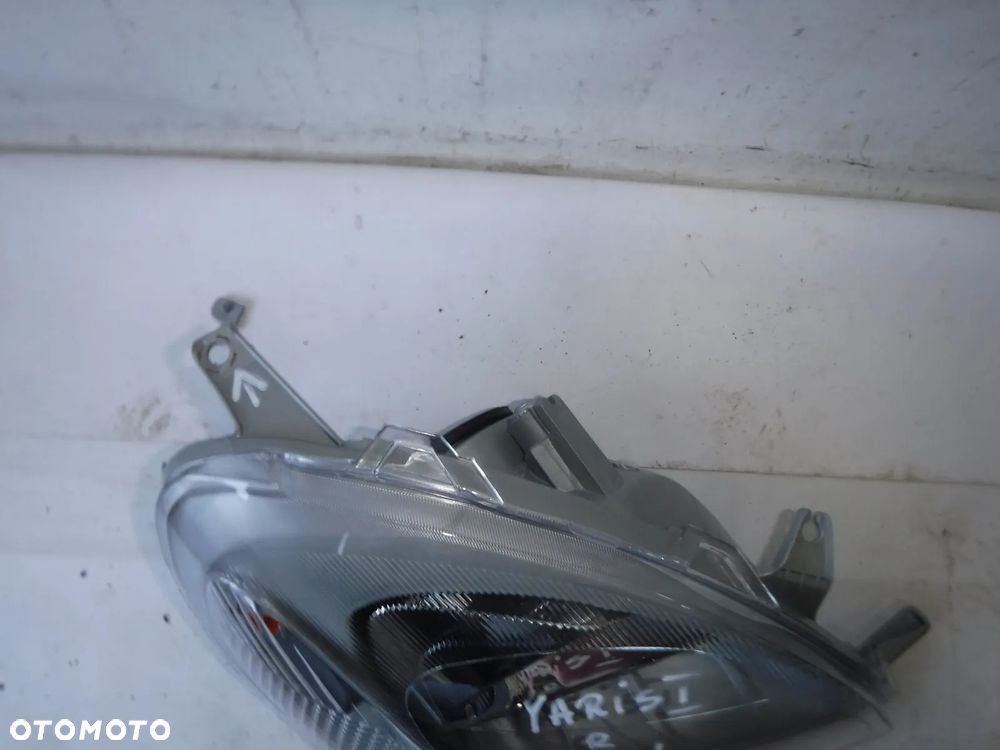 toyota yaris 1 i lampa przód prawa przednia nowa - 2