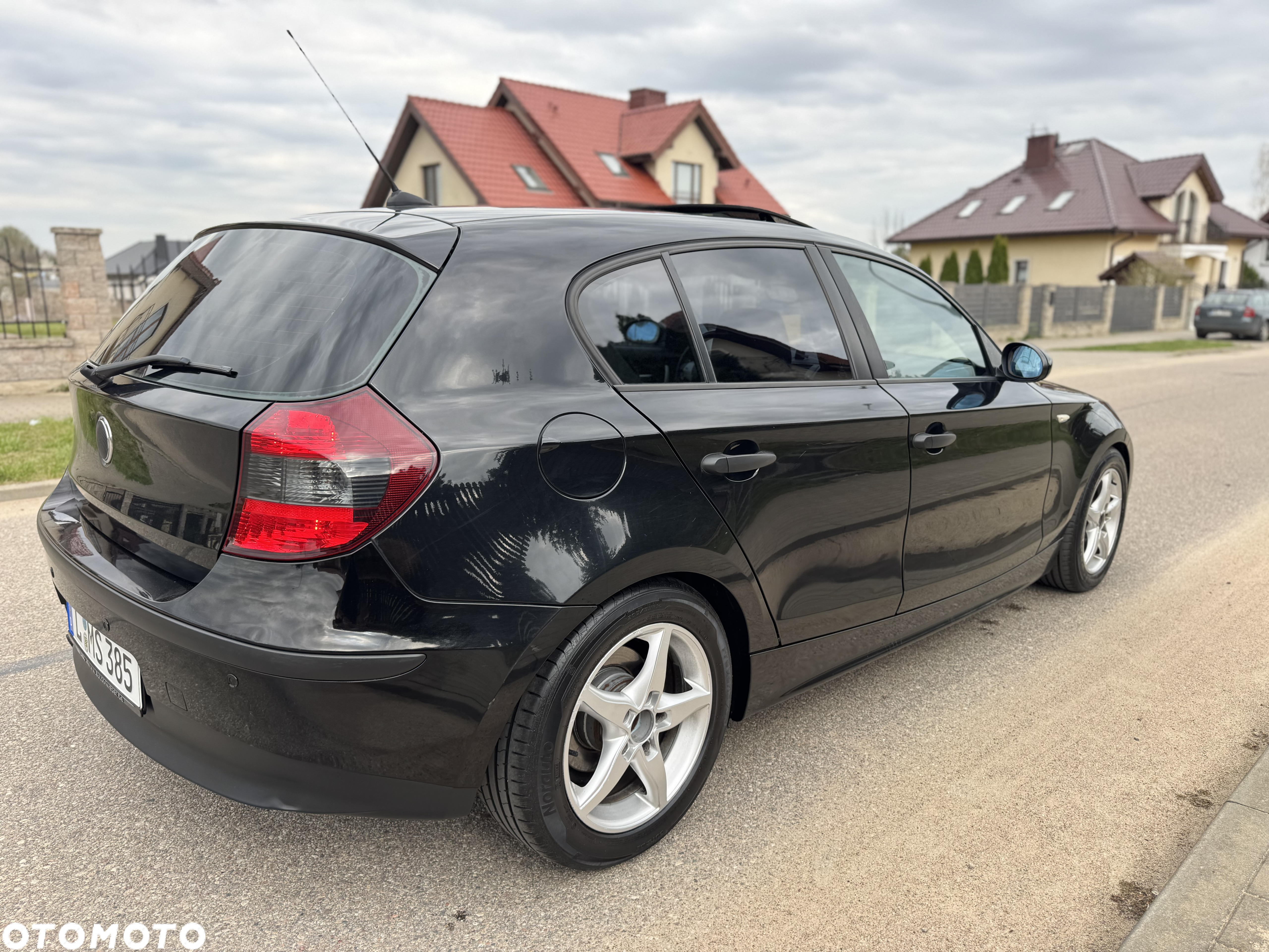 BMW Seria 1 118i - 3