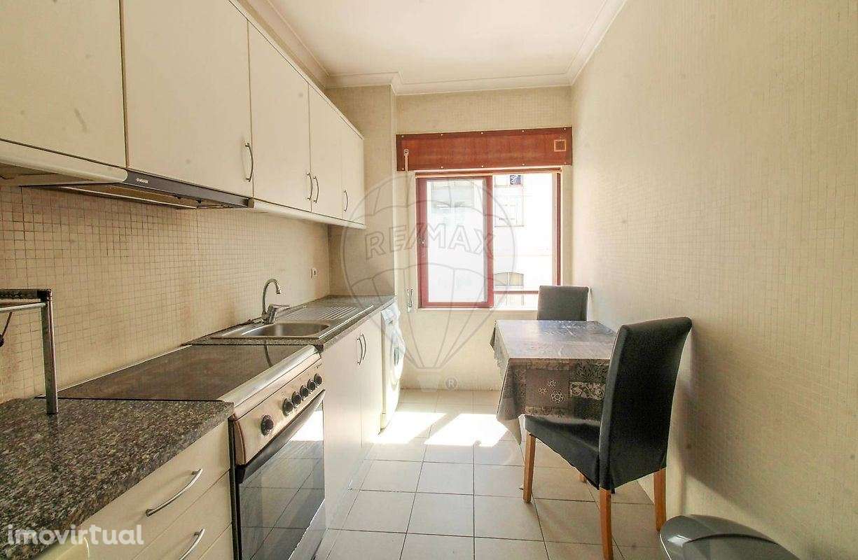 Apartamento T1+1 na Avenida Fernão Magalhães, Coimbra - Grande imagem: 2/7
