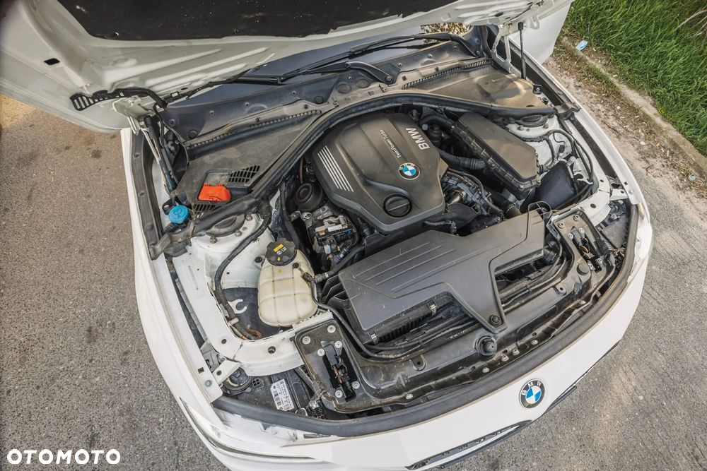 BMW Seria 3 325d Advantage sport - 13
