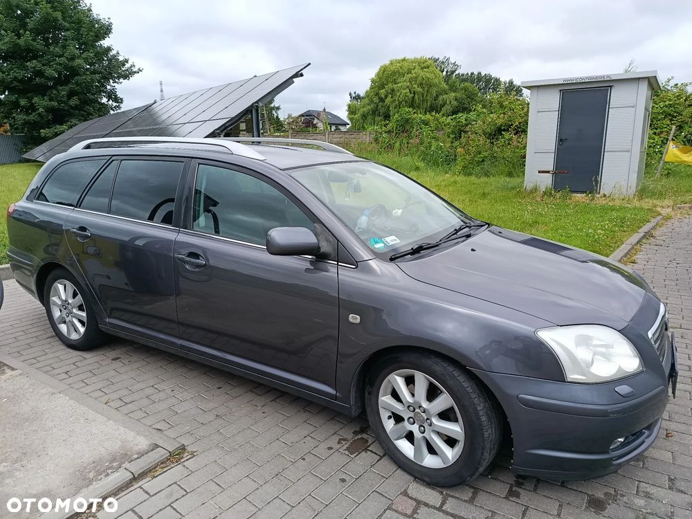 Toyota Avensis 1.8 VVT-i - 1