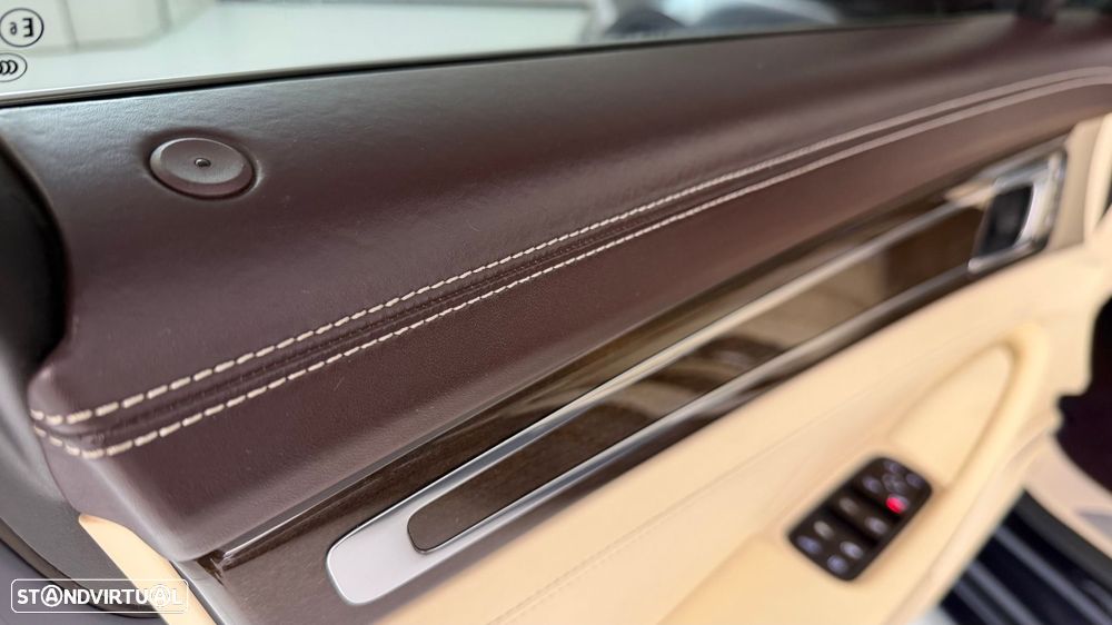 Porsche Panamera 4 E-Hybrid - 22
