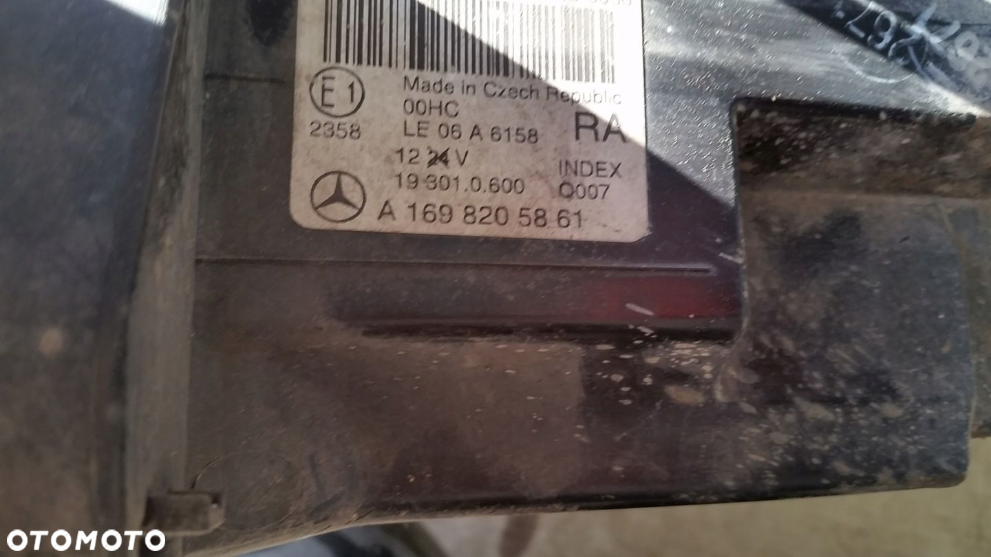 LAMPA PRAWA PRZÓD PRZEDNIA MERCEDE A W169 LIFT - 5
