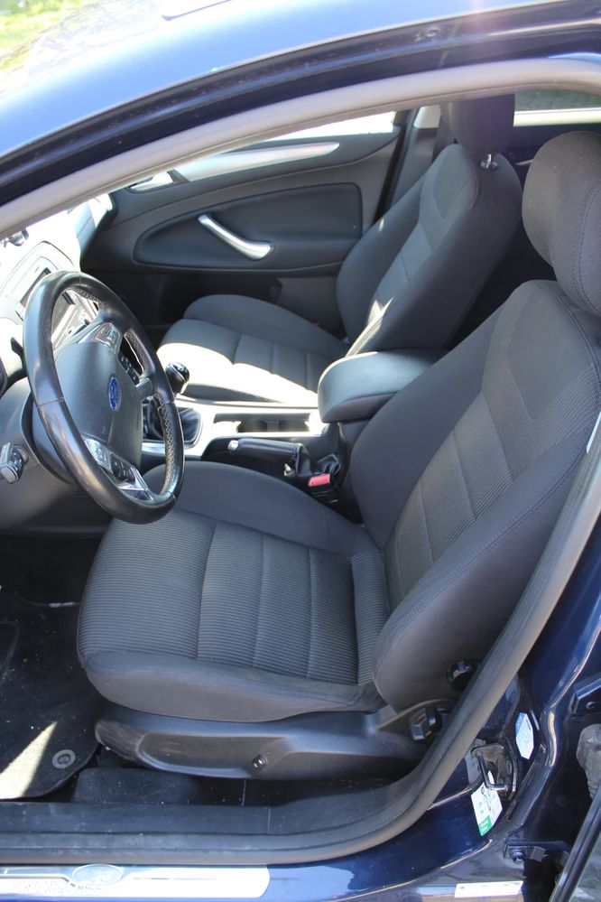Ford Mondeo 2.0 TDCi Ghia - 17