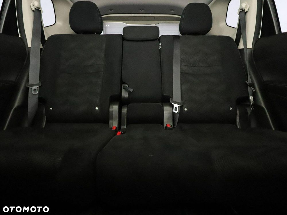 Nissan X-Trail 1.6 DCi N-Connecta 4WD - 19