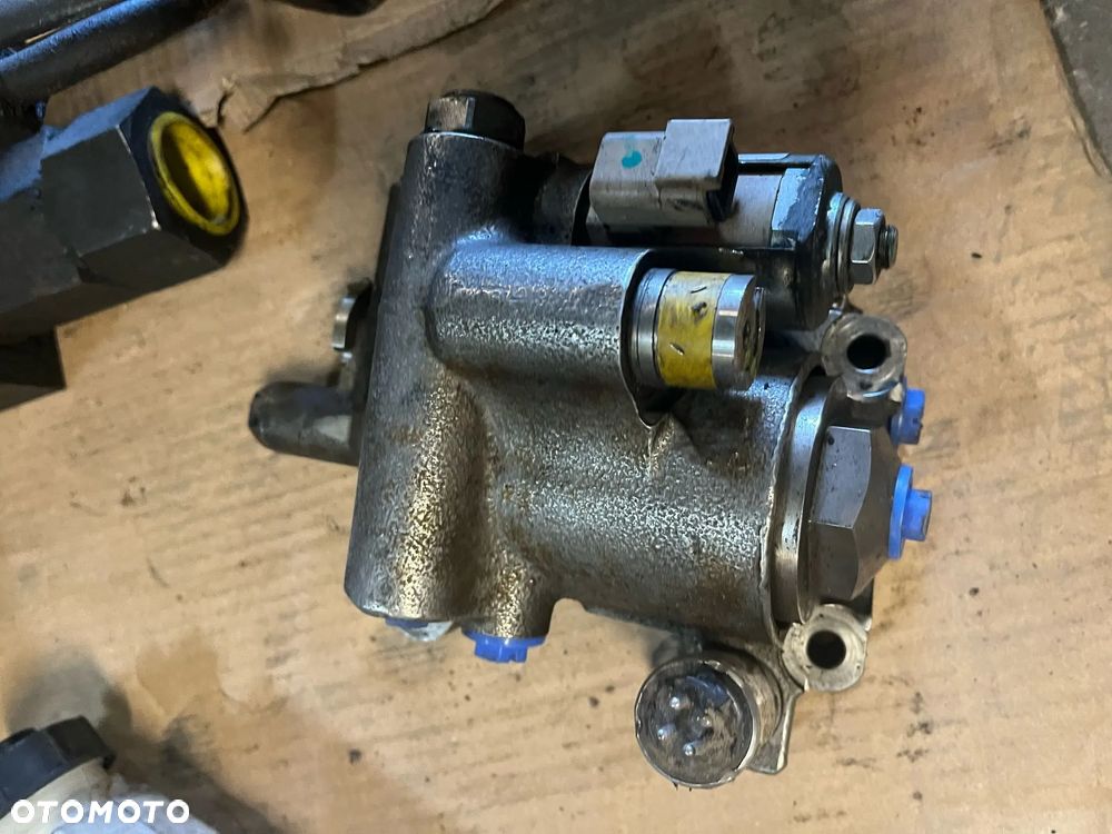 Zawór czujnik paliwa westport VOLVO FH4 24138009 - 2