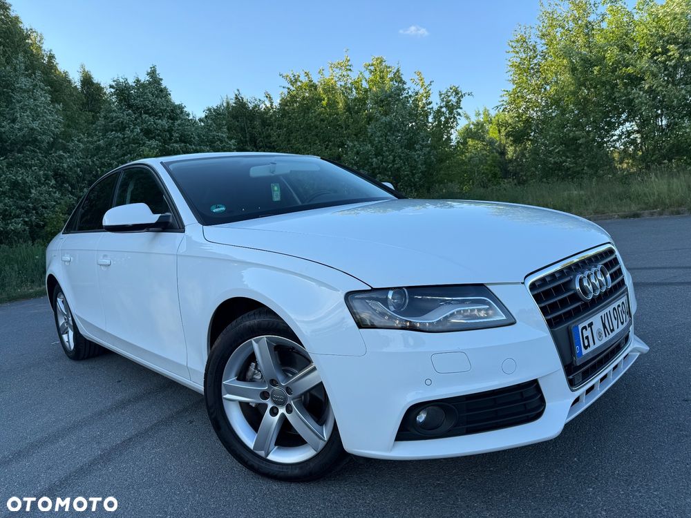 Audi A4 Limousine - 3