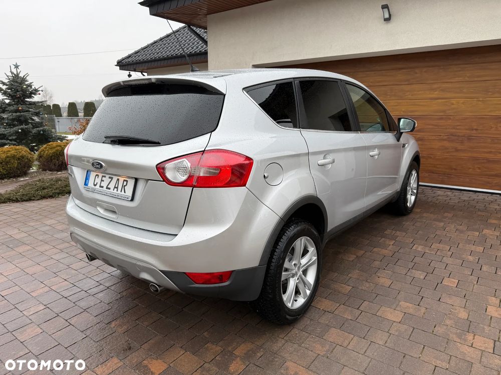 Ford Kuga 2.0 TDCi 4x4 Trend - 4