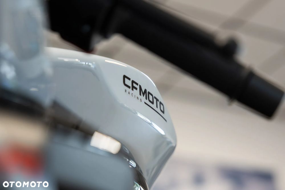 CFMoto 675SR - 8