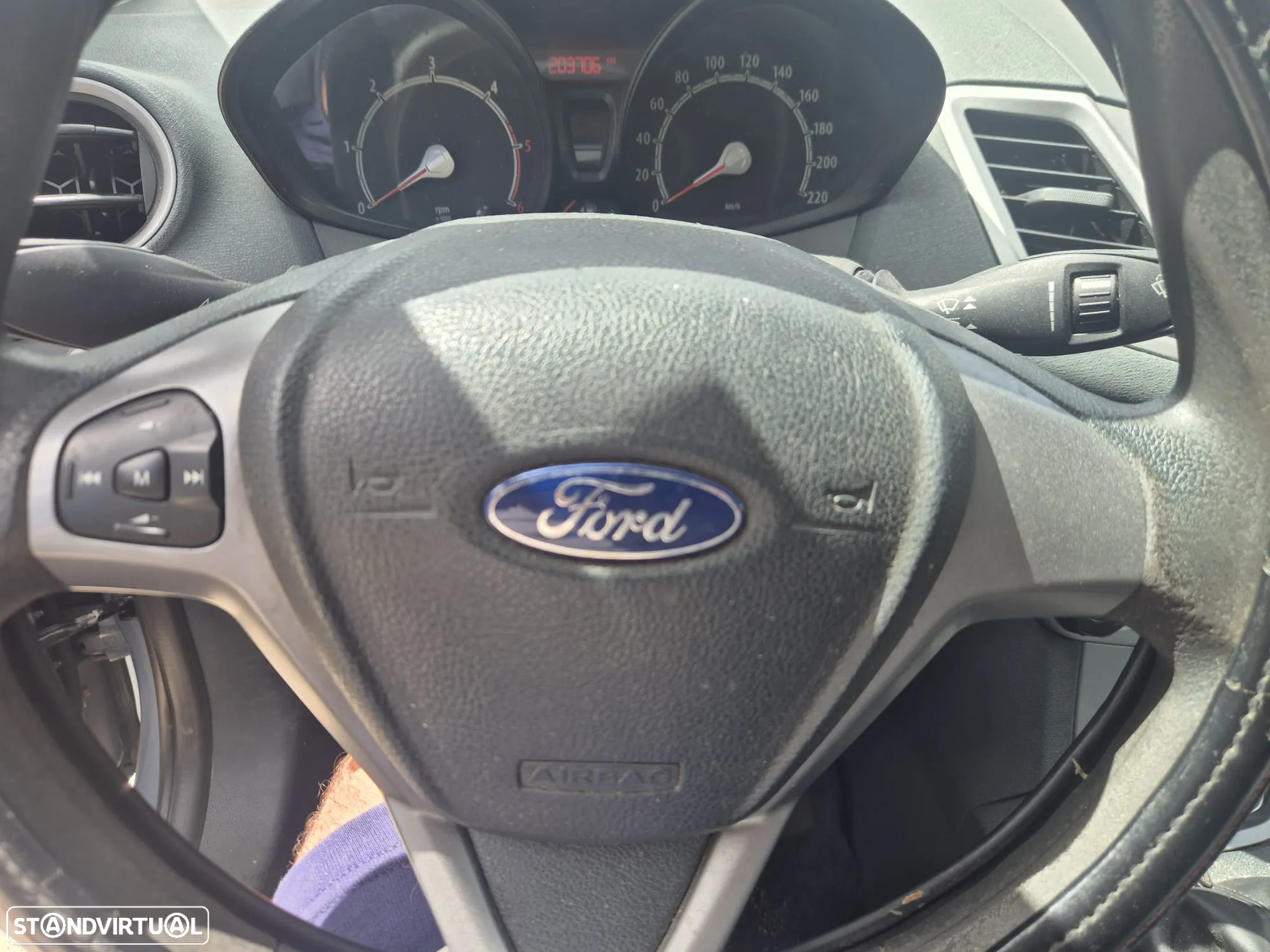 Ford Fiesta 1.4 TDCi Titanium - 2