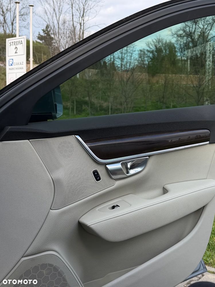 Volvo S90 T6 AWD Geartronic Momentum - 30