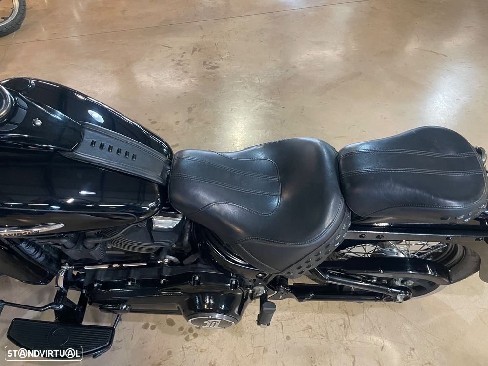 Harley-Davidson Softail FLHCS Heritage Classic 114 - 5
