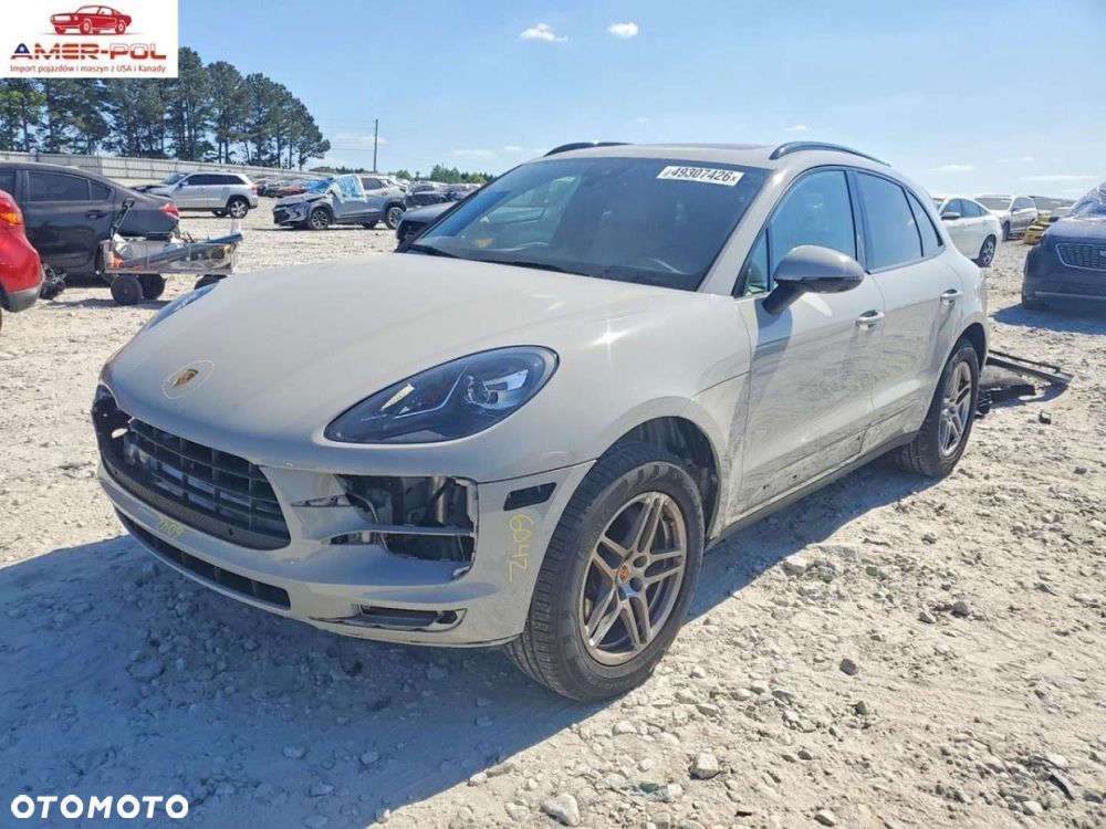 Porsche Macan - 1