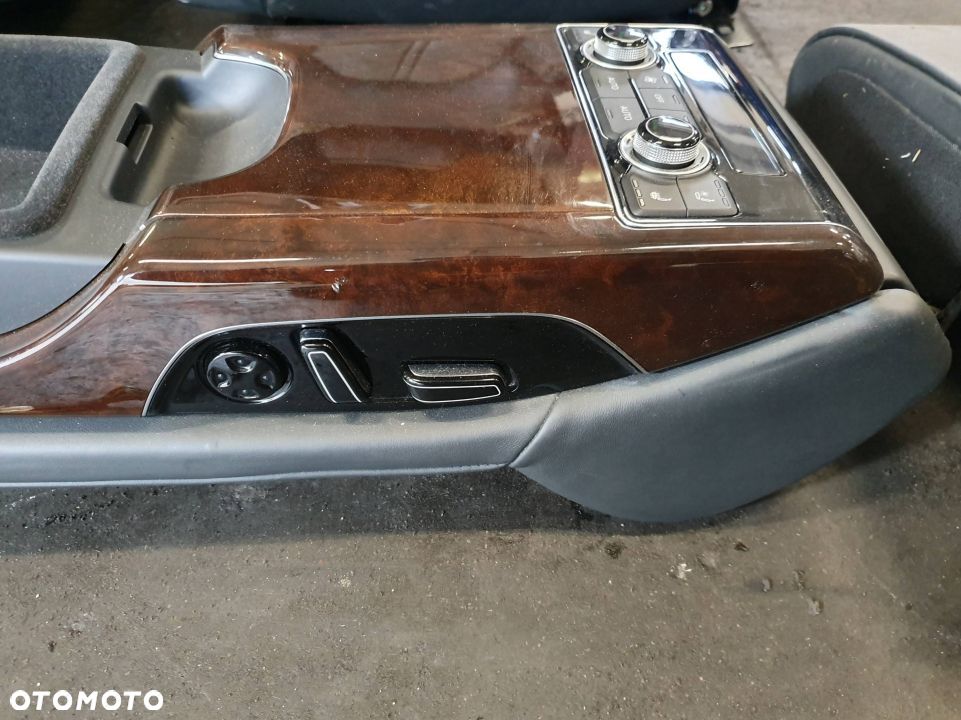 SIEDZENIE TYŁ AUDI A8 L D4 LONG - 3