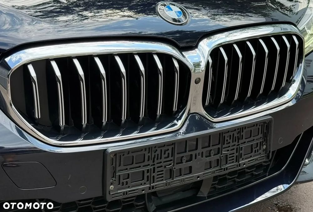 BMW Seria 5 530i xDrive M Sport Edition - 11