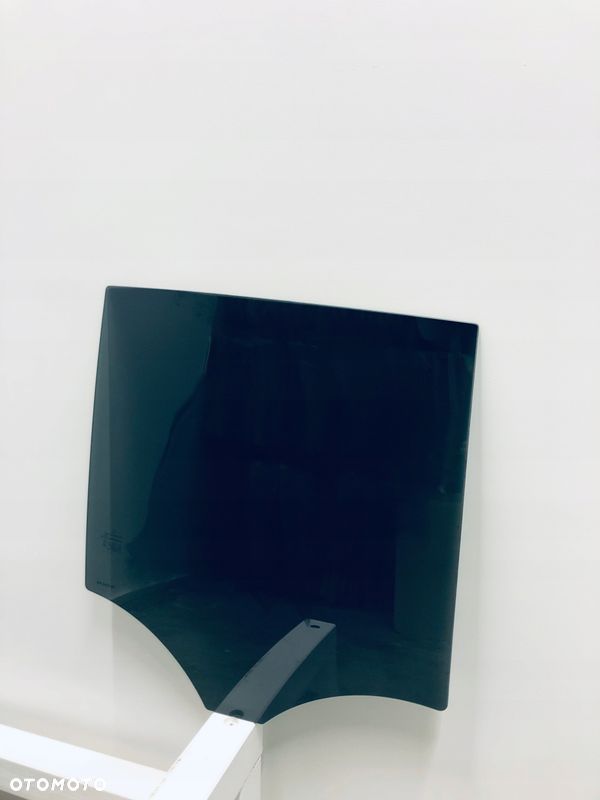 Szyba boczna prawa tylna MERCEDES ML GL W166 2011- - 1